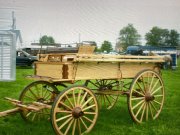 Voiture avec roue en bois
