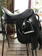 Selle de dressage Schleese Jes Ride 17''