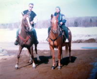 J'ai comencer mes premi&egrave;re rando &agrave; chaval quand j'avais 7 ans.
Mais j'avais d&eacute;j&agrave; monter sur un cheval un peu avant!

C'est moi &agrave; 7 ans lors de mes...