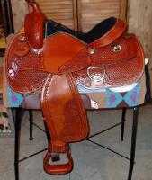de quel couleur est cette selle ?