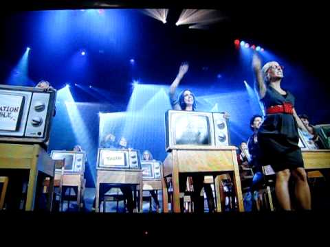 Karv lanti-gala avec la télévision rentre au bercail je laime fouulle