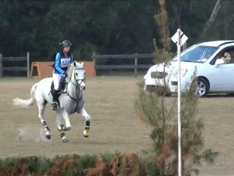 Vidéo d'environ 75% du parcours de cross, notre premier Avancé à Kat et moi, février 2012, où nous avions terminé 5e/23