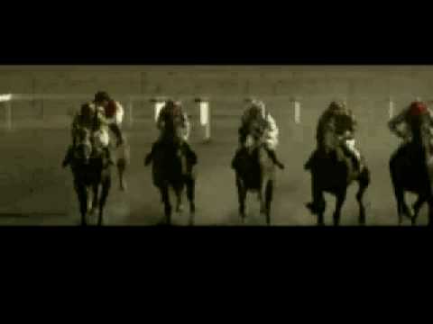 voici des extraits du film avec Phar Lap