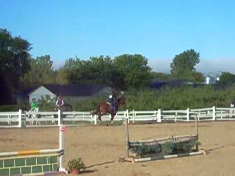 Moi Et Jolly le 20 sept. 09 a la comp&eacute; classique/Western d'Oka! Parcours sauteur, j'ai accroch&eacute; la chandelle avec mon...